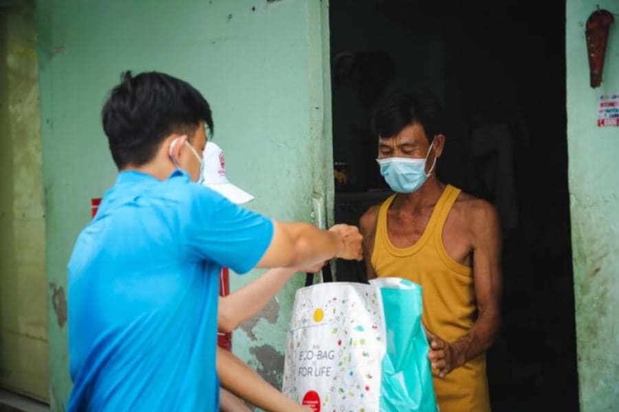 động viên và khích lệ